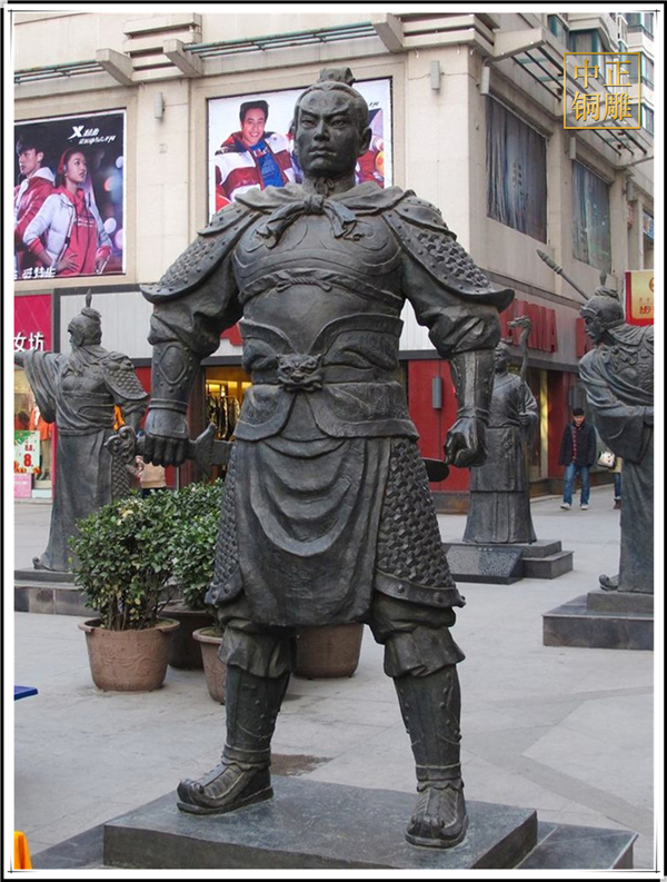 商場(chǎng)古代岳飛銅像.jpg 商場(chǎng)古代岳飛銅像.jpg