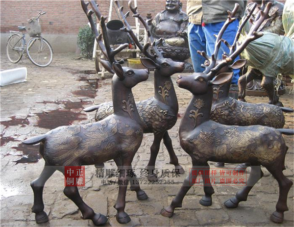 銅鹿群銅雕.png 銅鹿群銅雕.png
