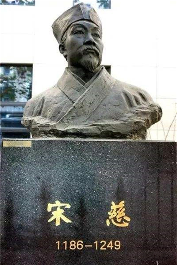 古代名醫(yī)銅雕塑價格.jpg